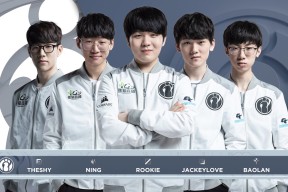 包含TheShy赛事官方发布回归赛场新规，IG争议不断！的词条